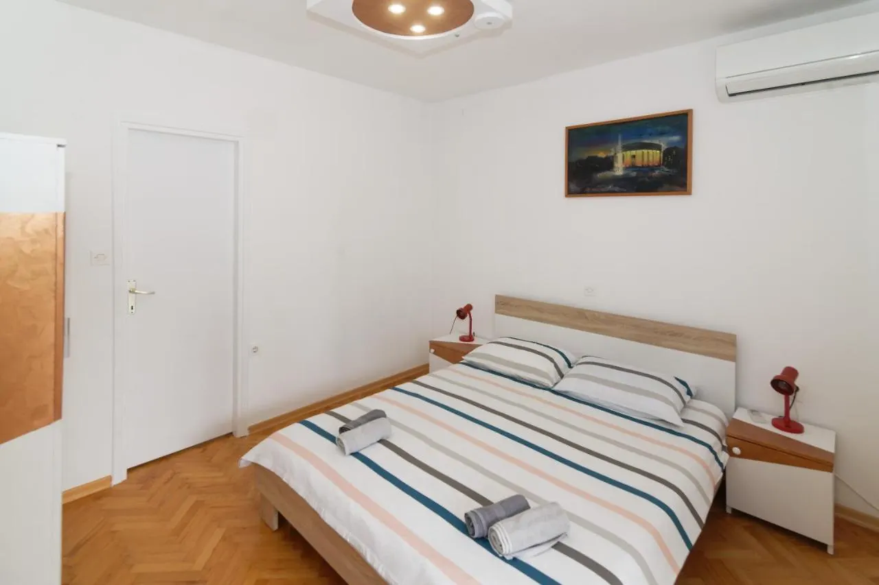 Apartments Jasna 3 Novigrad  Novigrad (Istria)